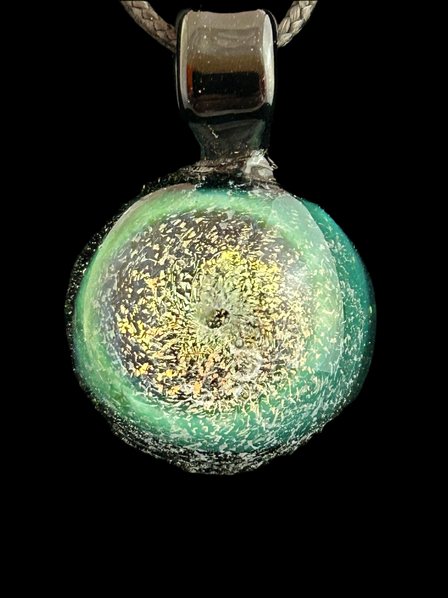 Green Dichro Rouhd Pendant