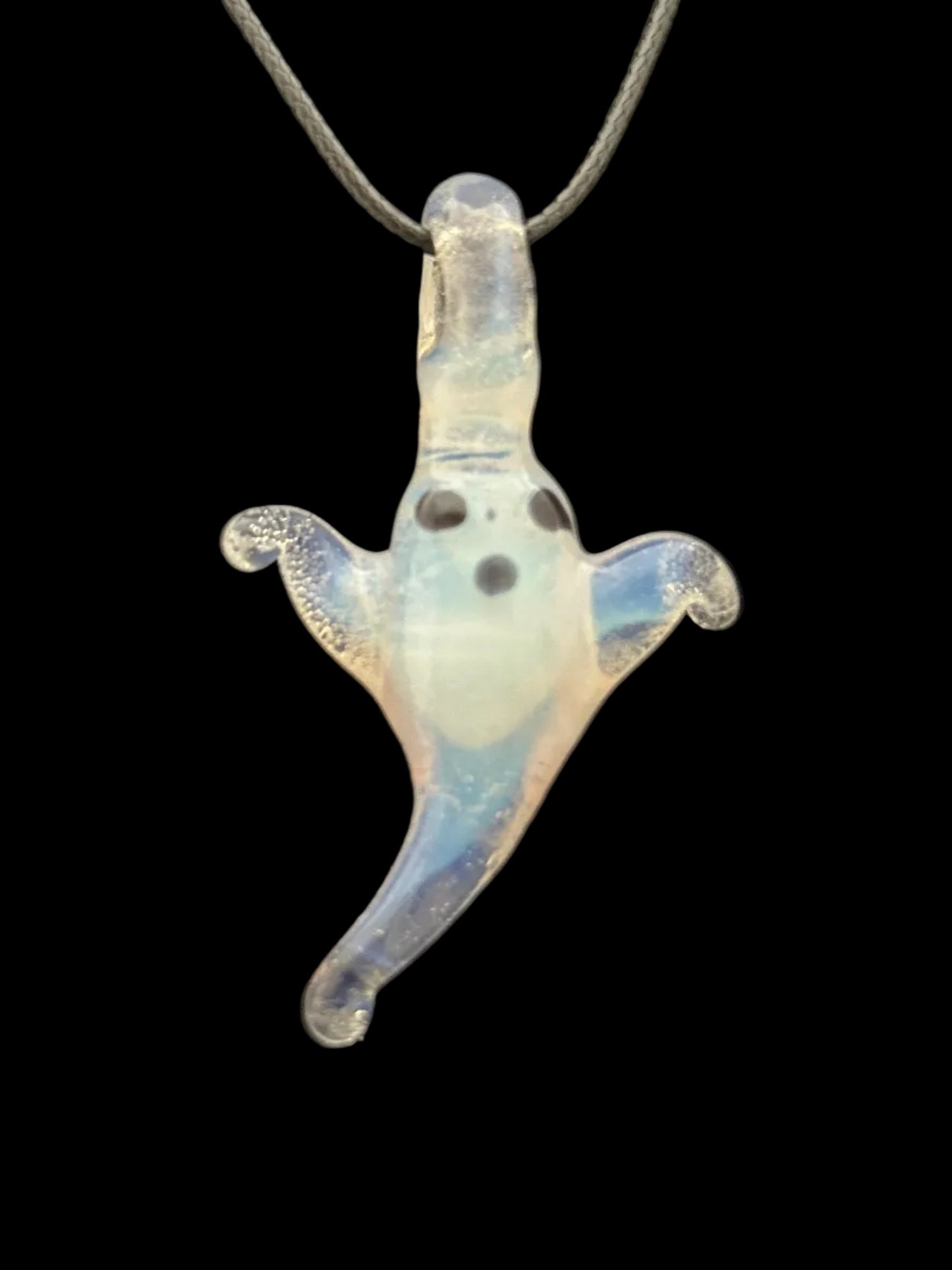 Ghost pendant(transparent white)
