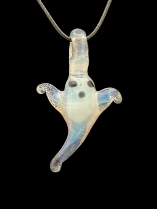 Ghost pendant(transparent white)