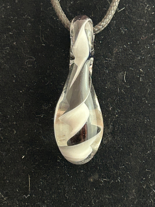Black & White Twist Teardrop Pendant